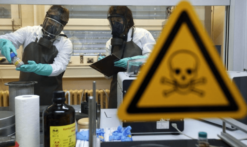 看這回美國(guó)作何解釋！歐洲的新冠病毒或來自德堡，傳播路徑已公布